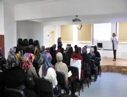 Lalahanlı kadınlara kanser semineri