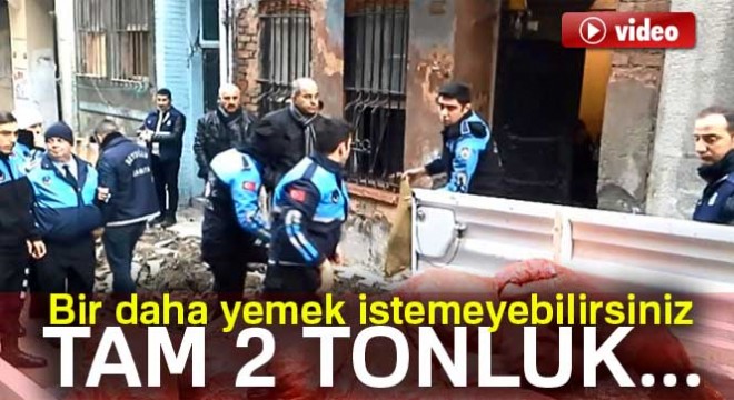 Beyoğlu nda 2 tonluk midye dolma operasyonu