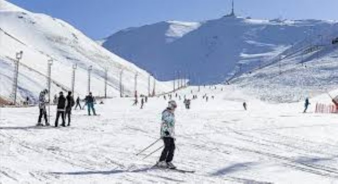 Kayak Merkezlerinde Kar Rekoru Palandöken’de