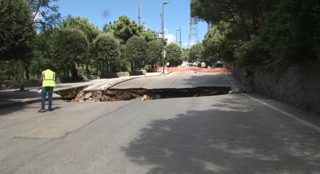 Son dakika... Çamlıca da yol çöktü